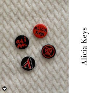 Alicia Keys 4 Pin Set